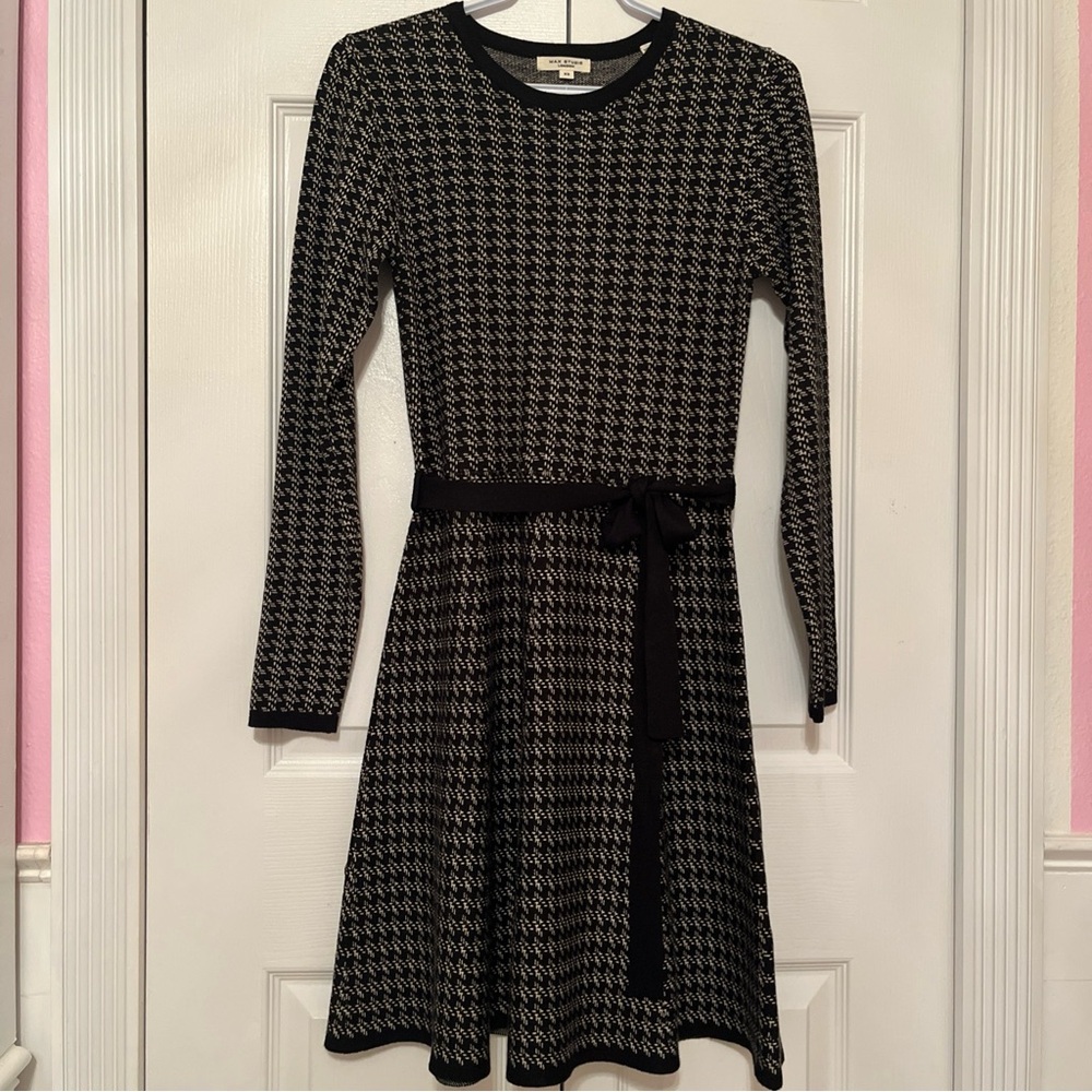 Max Studio Designer Sweater Dress Women’s Size XS Black White Long Sleeves Belt